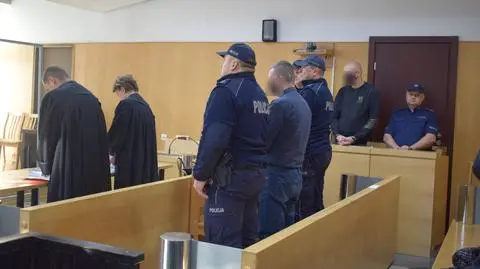 Gdy do niego podeszli, Remigiusz jadł kanapkę. Został skatowany na śmierć, jest data procesu