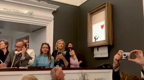 Banksy w 2018 zamontował niszczarkę w ramie obrazu Dziewczynka z balonikiem