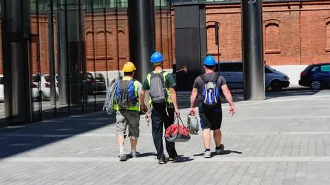 Cudzoziemcy łatwiej uzyskają pozwolenie na pracę. Sejm przyjął nowelizację