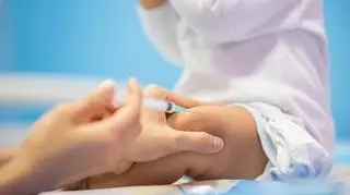 Pediatrzy proszą o zmianę szczepionki. Chodzi o ochronę przed groźnym serotypem