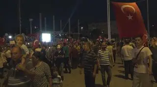 Kolejny wiec poparcia dla Erdogana. Setki osób na placu Taksim