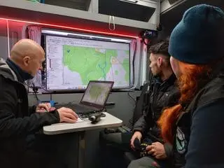 Ratownicy w poszukiwaniach posiłkują się technologią