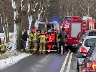 20-latkę zabrał do szpitala śmigłowiec LPR