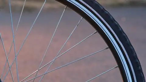 Jeździł rowerem i klepał po pośladkach kobiety. Pójdzie do więzienia