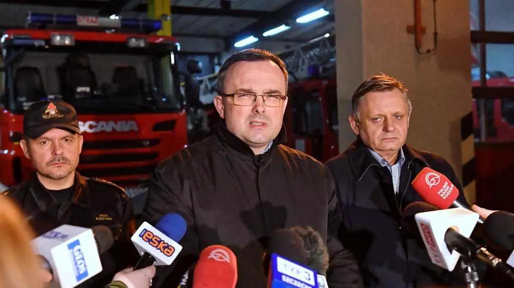 Prosiłbym o to aby rodziny uszanować i w tej tragedii pozwolić nam spokojnie działać