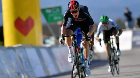 Hayter triumfuje na Alto da Foia. Nowa czołówka wyścigu Volta ao Algarve