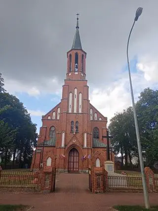 W parafii św. Elżbiety Węgierskiej w Konstantynowie trwa spór o stawki za pogrzeby 