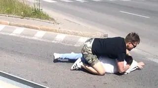 "Na szczęście ten kierowca był tak pijany, że udało się go obezwładnić"