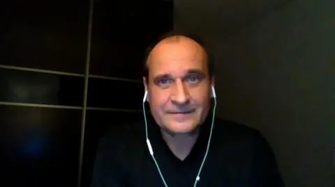 02-1955-skype-kropka-x