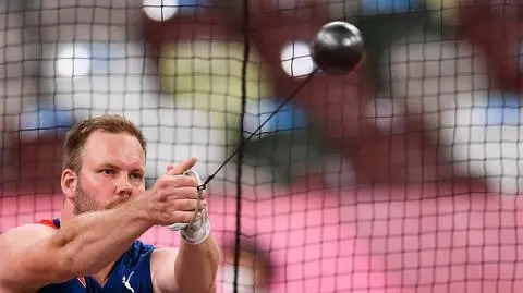 W "dziwnym i ekscentrycznym sporcie" przegrał tylko z Nowickim. Zapowiada rewanż w Paryżu