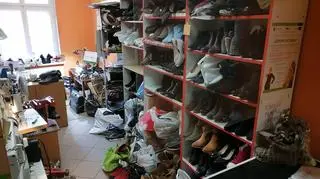 Półki znów wypełniły się butami 