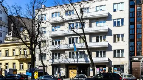 Ukrainian embassies, including in Poland, receive "bloody packages" with animal eyes
