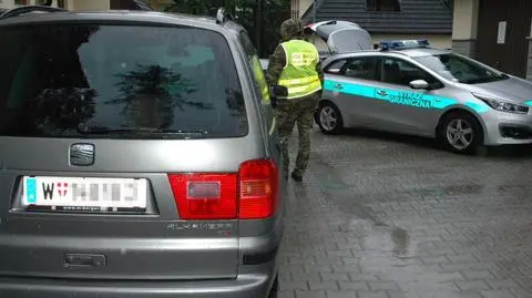 Jechali z Włoch do Warszawy  "po żele antybakteryjne". Irańczycy zatrzymani na granicy