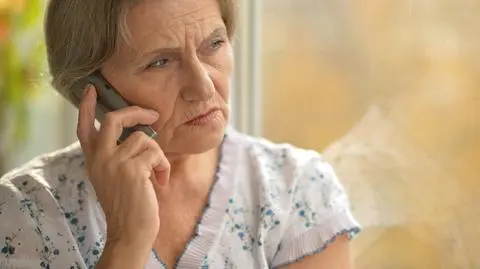 "Przez telefon też można nawiązać bliską więź"
