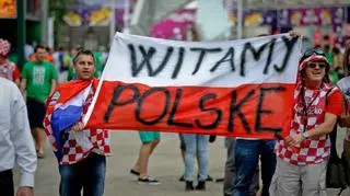 Drugi dzień w Strefie Kibica- Chorwaci witają sie z Polską