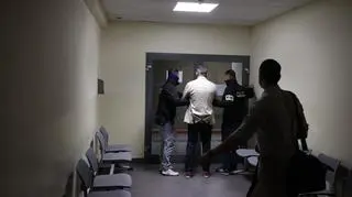 Areszt dla Piesiewicza, azyl Romanowskiego, weta prezydenta