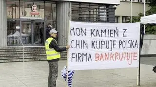 Protest przed siedzibą MON