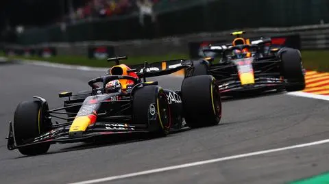 Dublet Red Bulla w Belgii