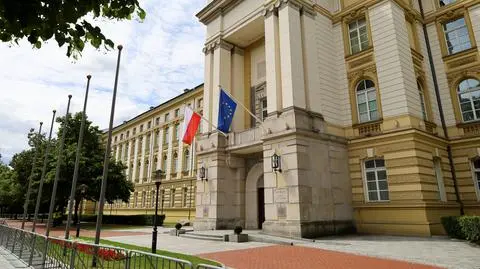 Poland, Lithuania, Latvia and Estonia united in limiting entry for Russian nationals