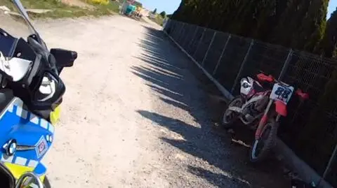 Motocyklista nie zatrzymał się do kontroli. Był pijany 