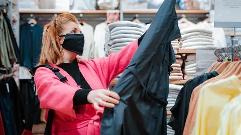 Sprzedaż detaliczna mocno w górę. "Dobiła do trendu sprzed pandemii"