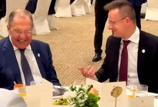 Siergiej Ławrow i Peter Szijjarto