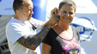 Do wejścia na antenę przygotowuje się Danuta Marosz, dyrektor wałbrzyskiego teatru