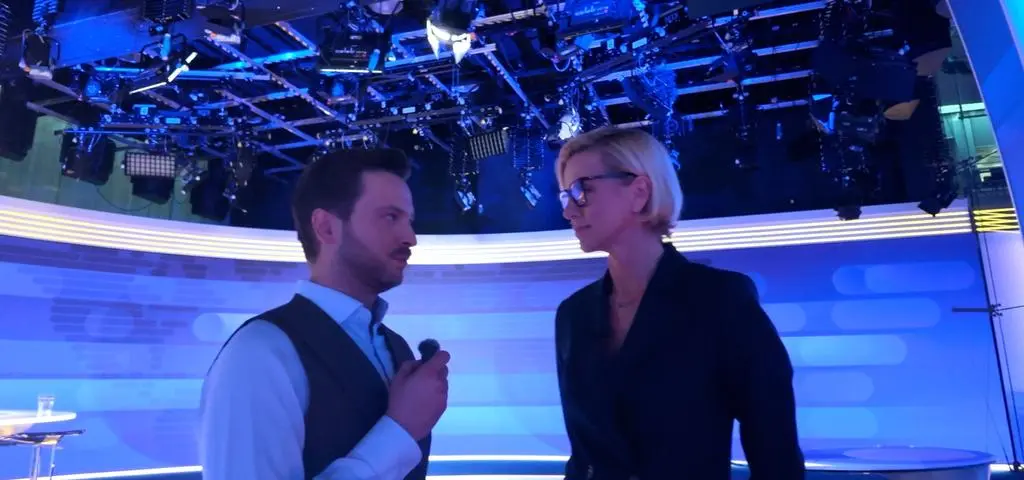 Tu się wszystko zaczyna. Kulisy pracy w redakcji TVN24