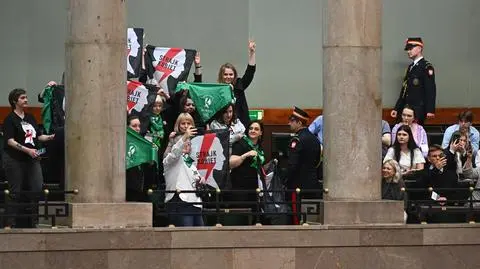 Członkinie Strajku Kobiet na sejmowej galerii