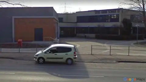 Doniesienia o "uzbrojonym w broń palną młodzieńcu". Jednostki specjalne policji weszły do szkoły