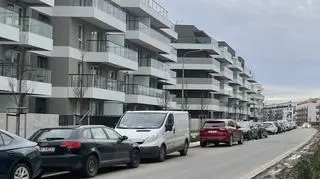 Na Jagodnie brakuje wydzielonych miejsc parkingowych