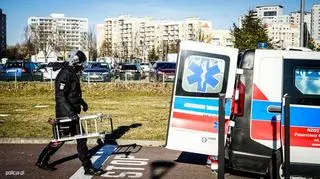 Transport drogą lądową zająłby około pięciu godzin