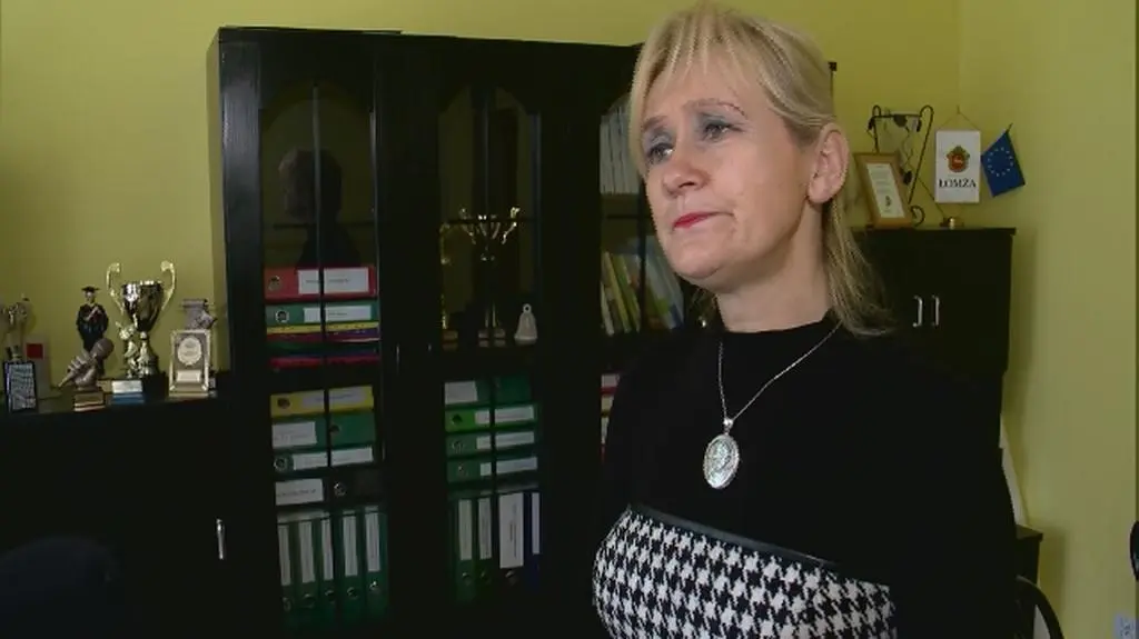 Szkoła w Łomży nie strajkuje. Dyrektorka: nie podoba mi się forma strajku