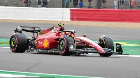 Wielkie ściganie na Silverstone. Pierwszy triumf Carlosa Sainza, ogromny zawód mistrza