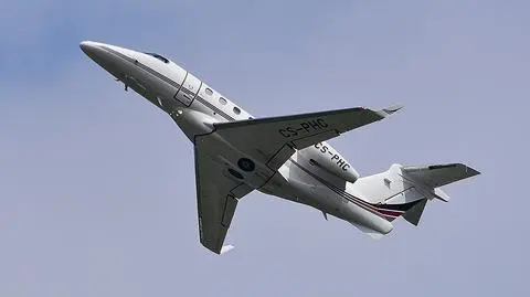 NetJets Europe Embraer EMB-505 Phenom 300 - Vytautas Kielaitis shutterstock_1105399121