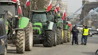 Zatrzymanie rolników przed Urzędem Marszałkowskim we Wrocławiu
