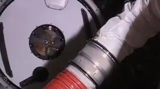 Właz kapsuły Dragon