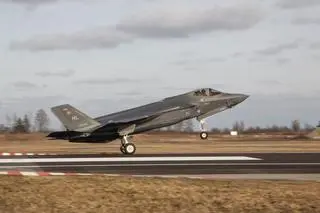 Amerykańskie myśliwce F-35. Zdjęcie ilustracyjne 