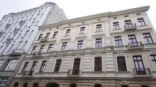 W jego ramach odnawiane są budynki w centrum