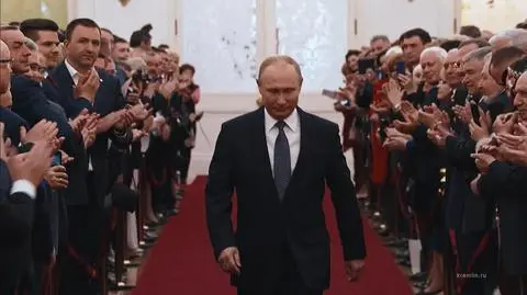 "Kradli pełnymi garściami". Krąg Putina