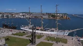 "Dar Młodzieży"