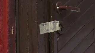 Policja zaplombowała drzwi do mieszkania