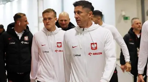 Polacy dotarli do Walii z opóźnieniem. Problem na lotnisku