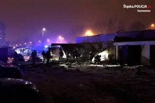 Zniszczone zostały garaże i samochody