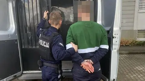  27-latek siłą próbował wciągnąć kobietę do samochodu