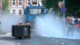 Protest przed komendą w Lubinie