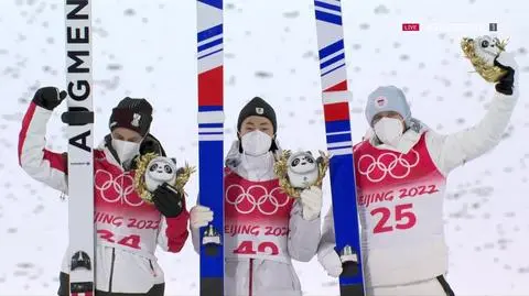 Obrazek, który wynagradza cały sezon. Kubacki na olimpijskim podium