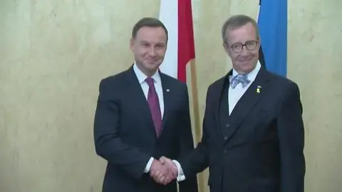 Przywitanie prezydentów Estonii i Polski w Tallinie
