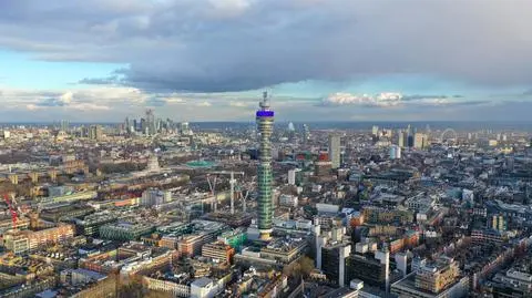 londyn bt british telecom shutterstock_1347405188
