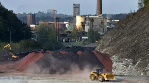 Minister klimatu: polskie służby zbadają wpływ wycieku gazu w hucie w Czechach